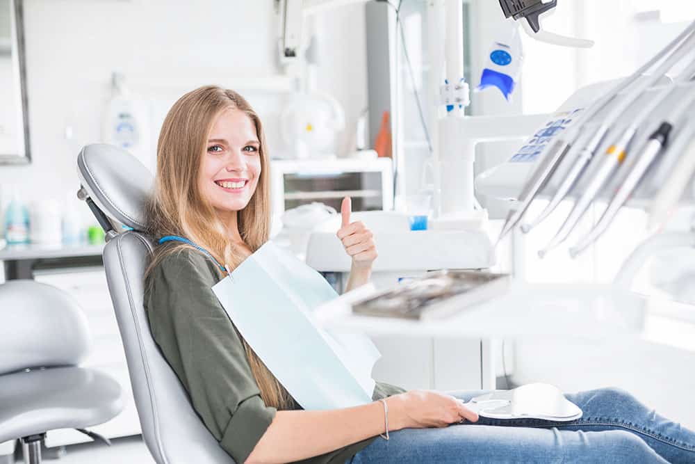 Sbiancare i denti dal dentista