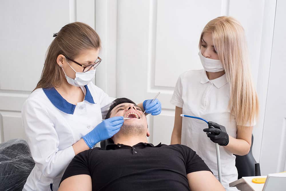 Implantologia dentale Limbiate